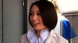 欲求不満の人妻な杏子ゆうがオナニーでヨガりまくっちゃってる…