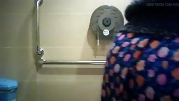 Singapore Sexy Girls In Toilet Filmed By Fanboy Episode 7