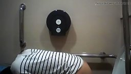 Singapore Sexy Girls In Toilet Filmed By Fanboy Episode 11