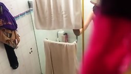 SG Pretty Teen Taking Shower