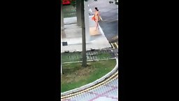 Singapore Milf Walking Naked In The Streets Video Leaked