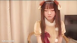 FC2PPV 4291605 あゆちゃんクリスマススペシャル！天才的に可愛いトナカイさんと究